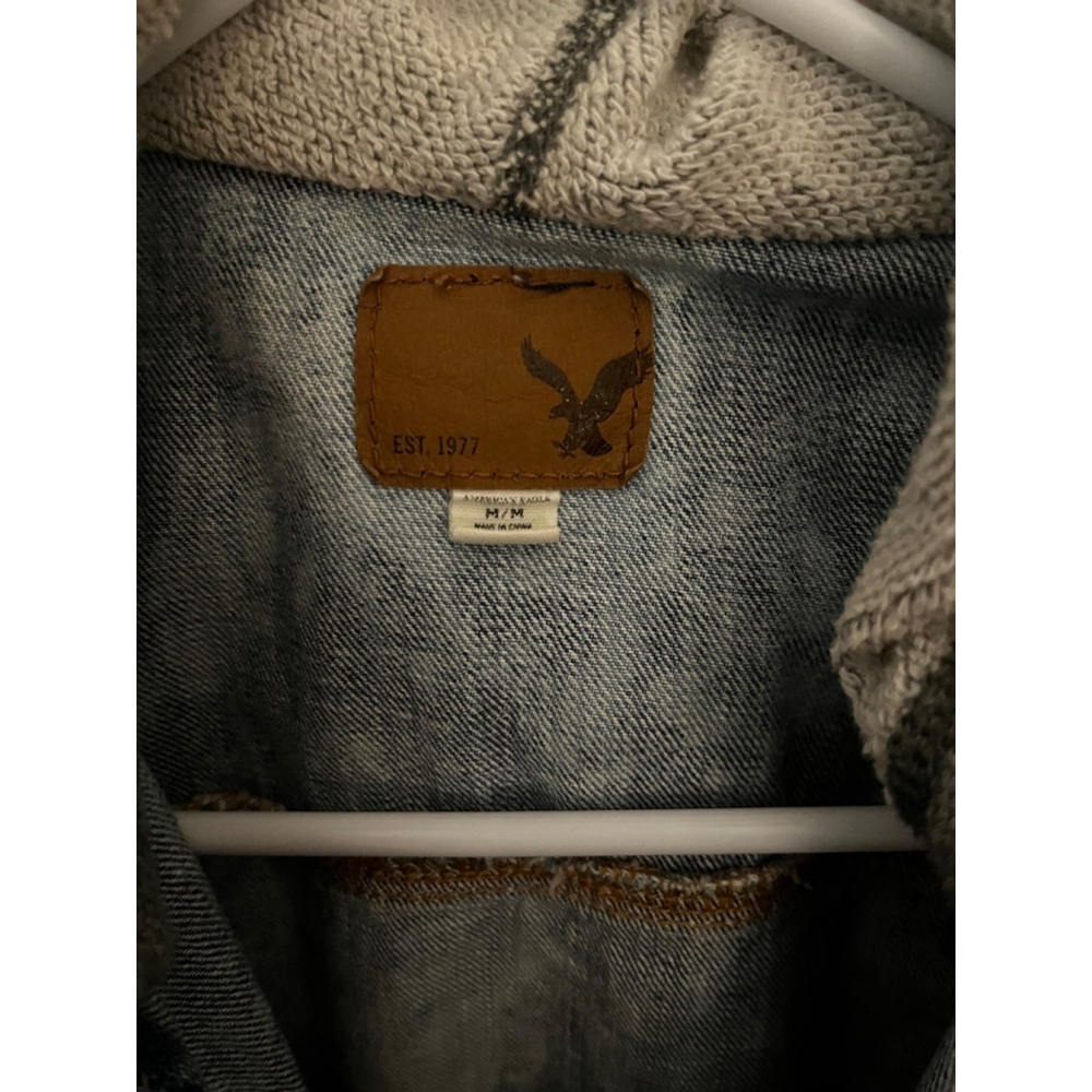 American Eagle Hooded Jean Jacket, SZ: Medium, Blue - Picture 5 of 8